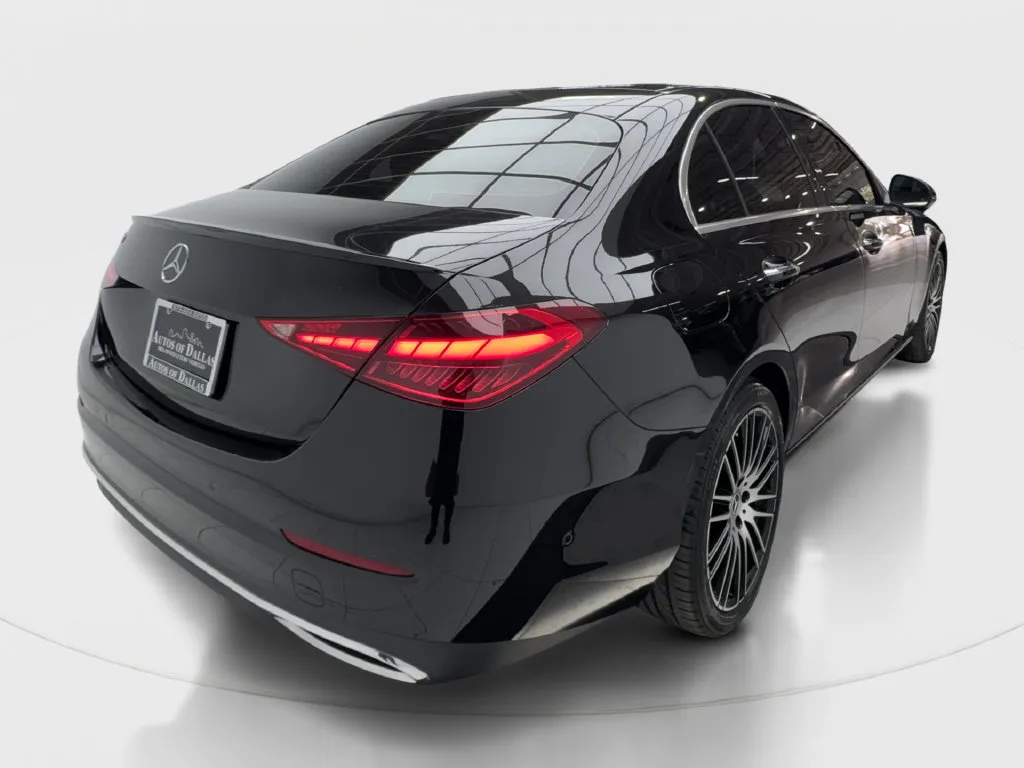 Mercedes-Benz C-Class photo 8