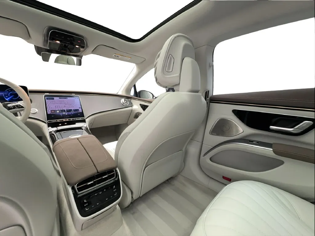 Mercedes-Benz EQS photo 41