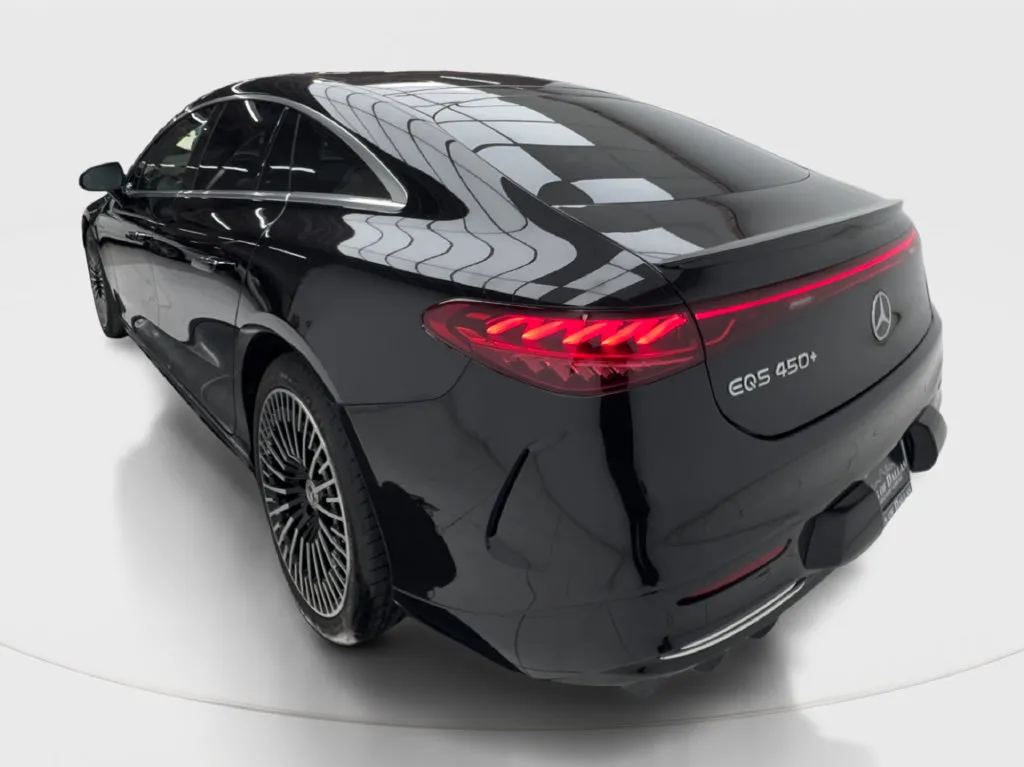 Mercedes-Benz EQS photo 11