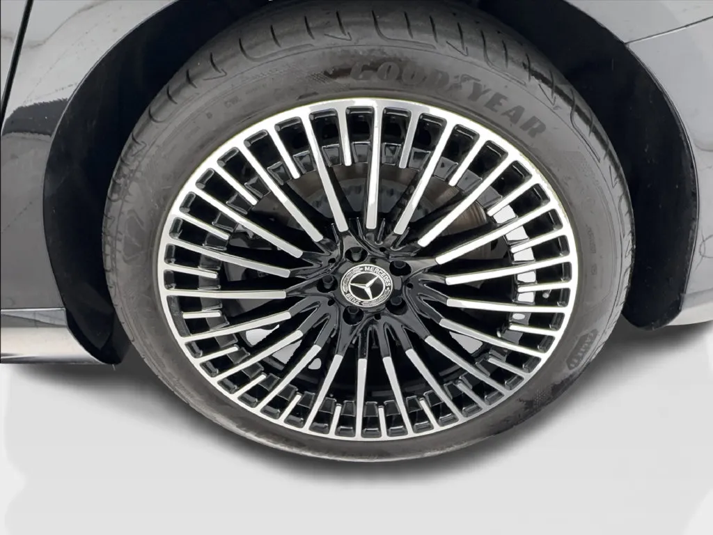 Mercedes-Benz EQS photo 14