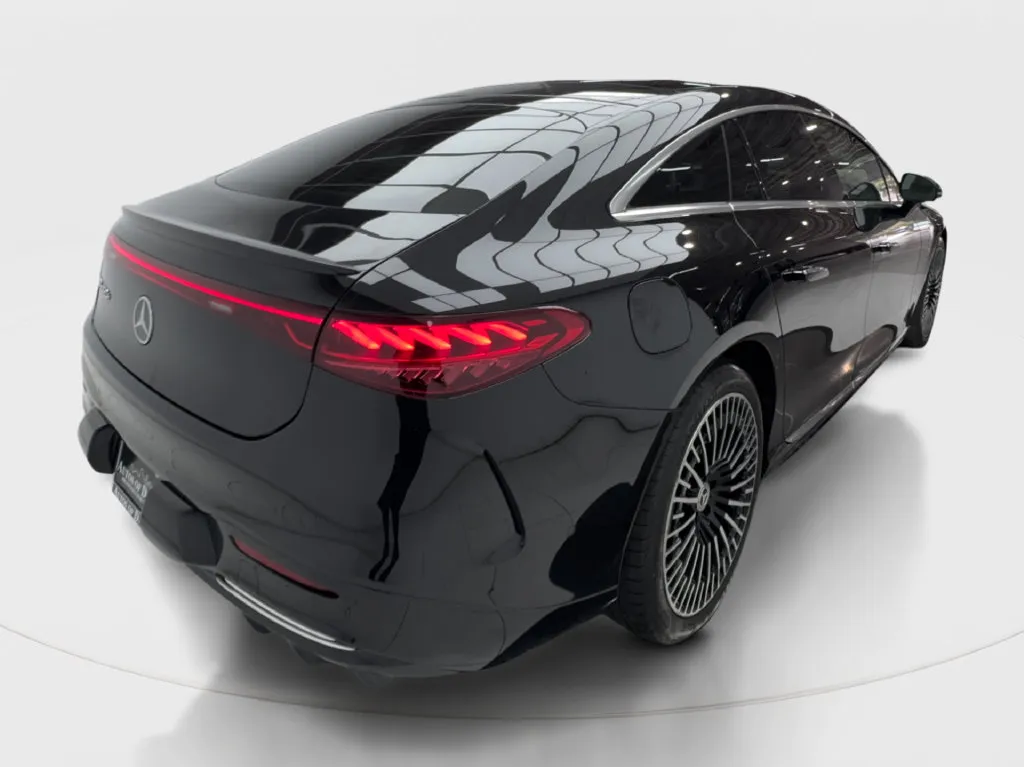 Mercedes-Benz EQS photo 8