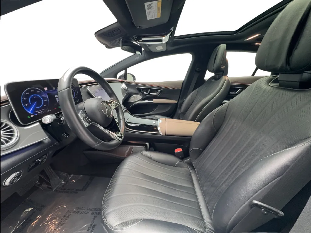 Mercedes-Benz EQS photo 21