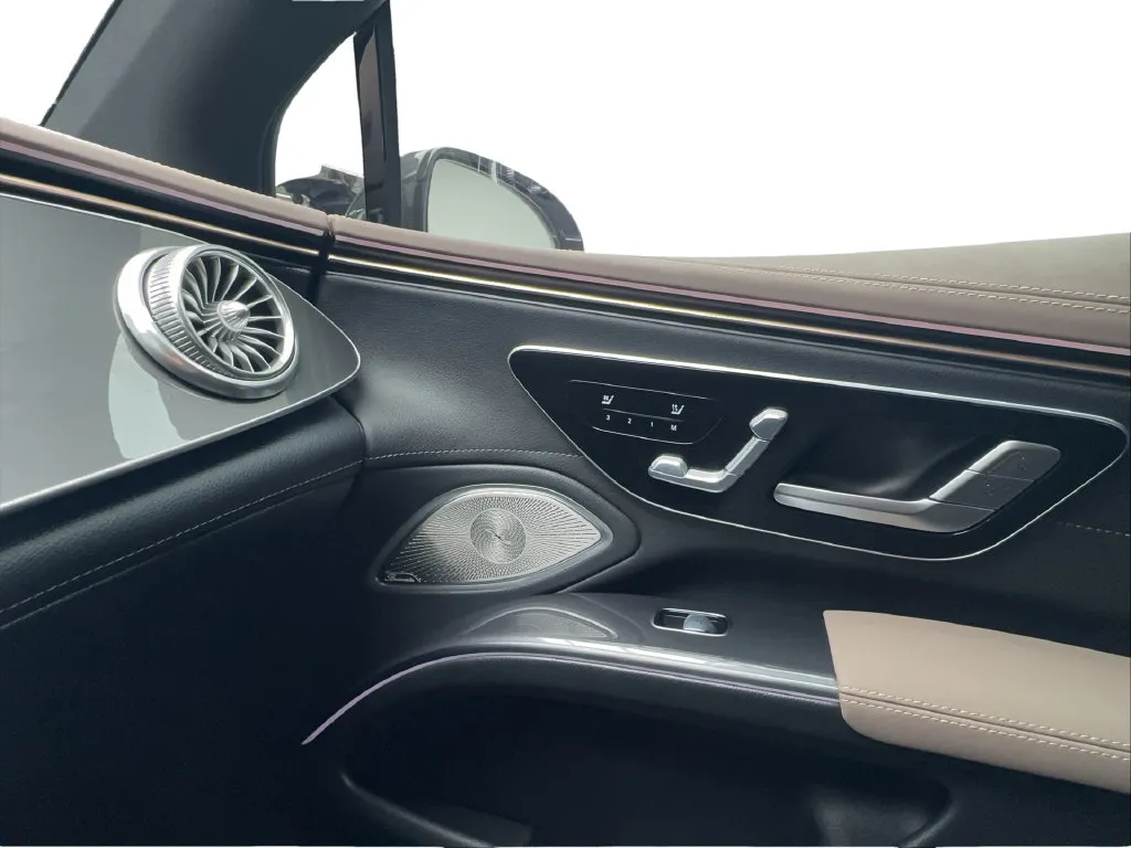 Mercedes-Benz EQS photo 47