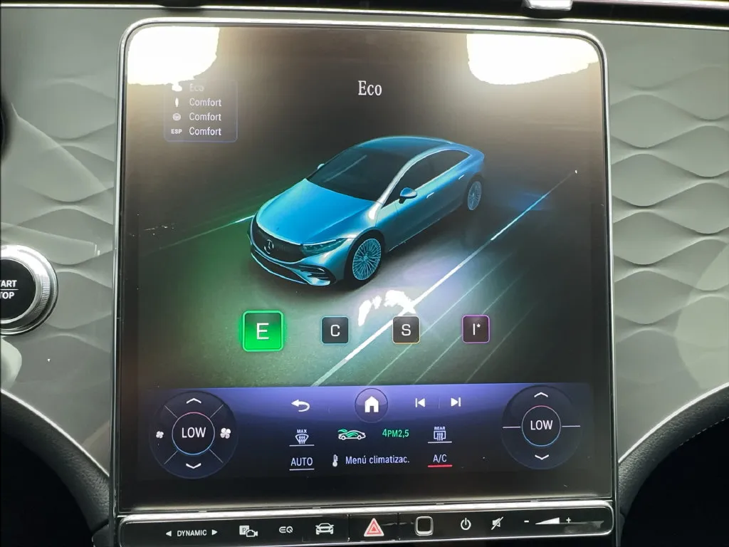 Mercedes-Benz EQS photo 50