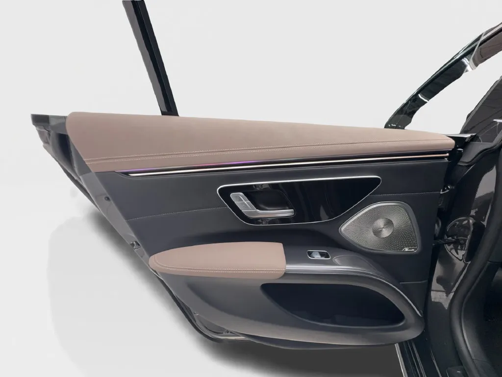 Mercedes-Benz EQS photo 27