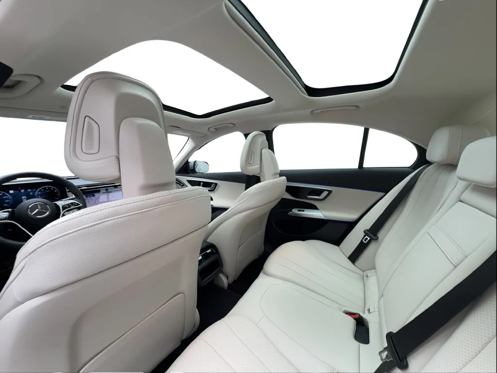Mercedes-Benz E-Class photo 23
