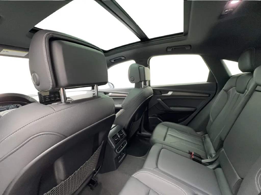Audi Q5 photo 26