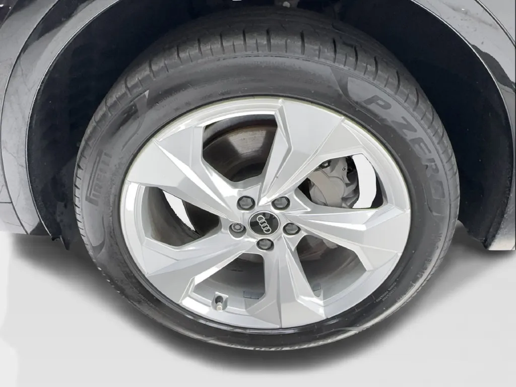 Audi Q5 photo 14