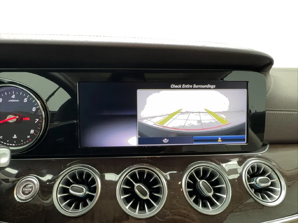 Mercedes-Benz E-Class photo 54