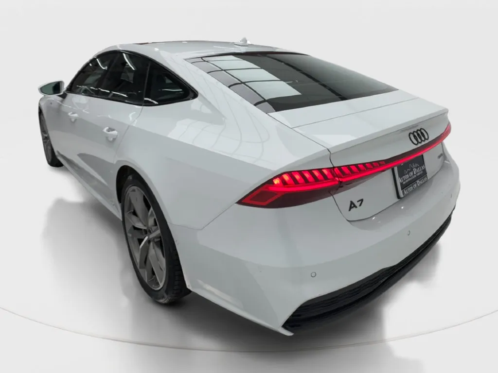 Audi A7 photo 11