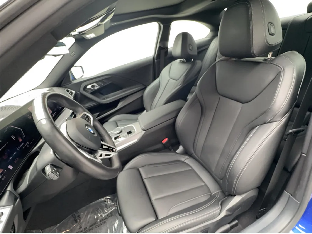 BMW 2 Series photo 20