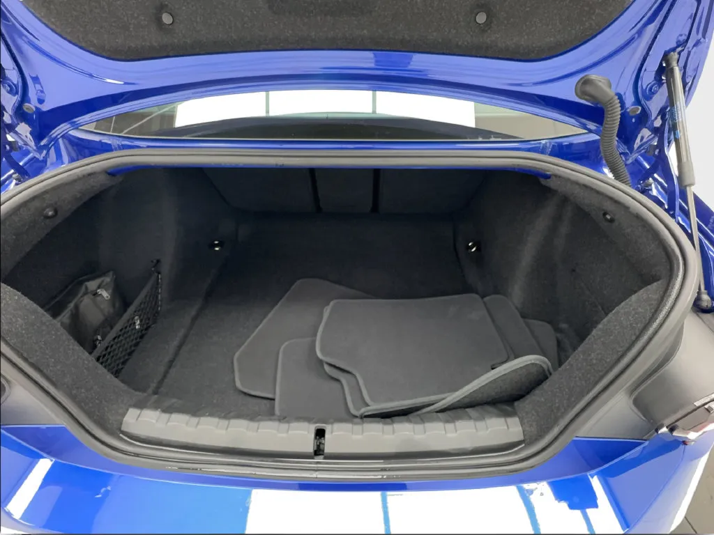 BMW 2 Series photo 28