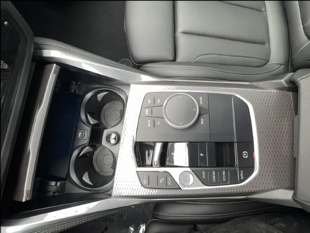BMW 2 Series photo 30
