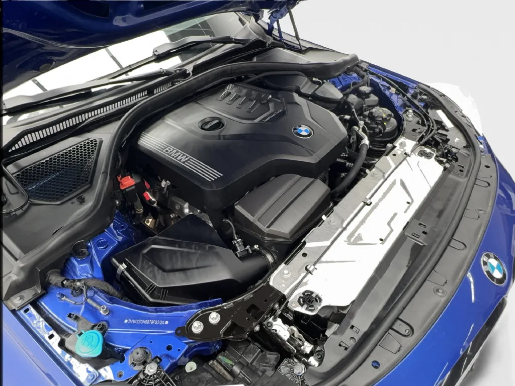 BMW 2 Series photo 18
