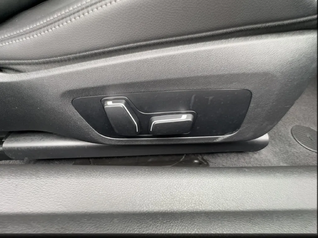 BMW 2 Series photo 25