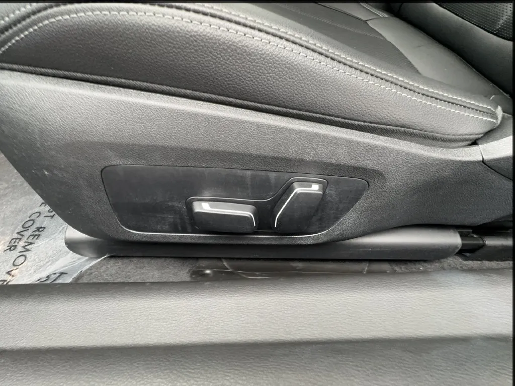 BMW 2 Series photo 27