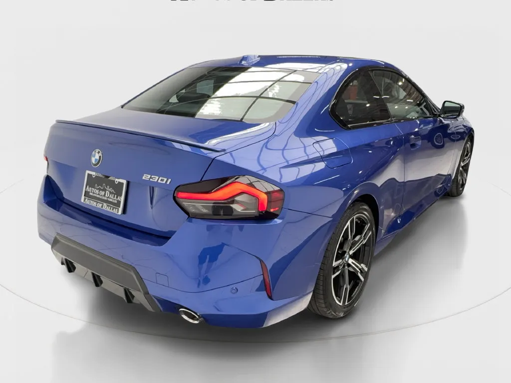 BMW 2 Series photo 7