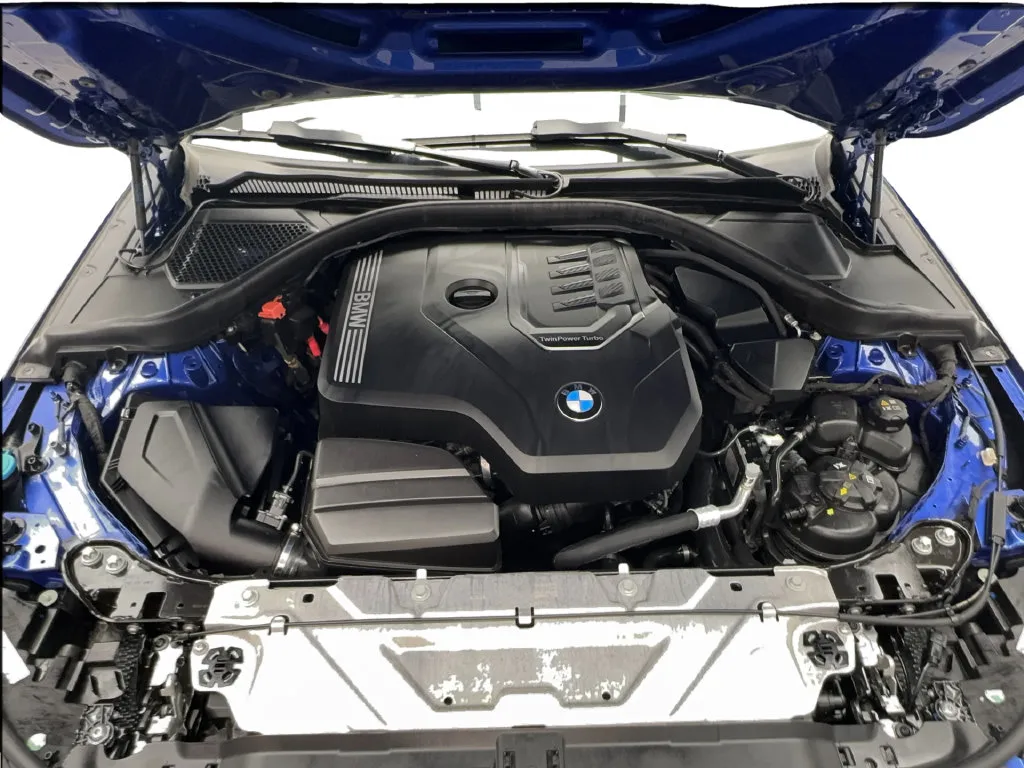 BMW 2 Series photo 16
