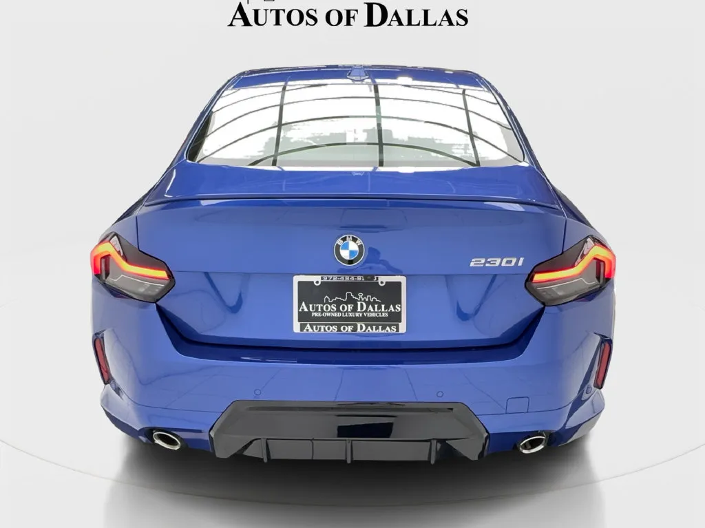 BMW 2 Series photo 8