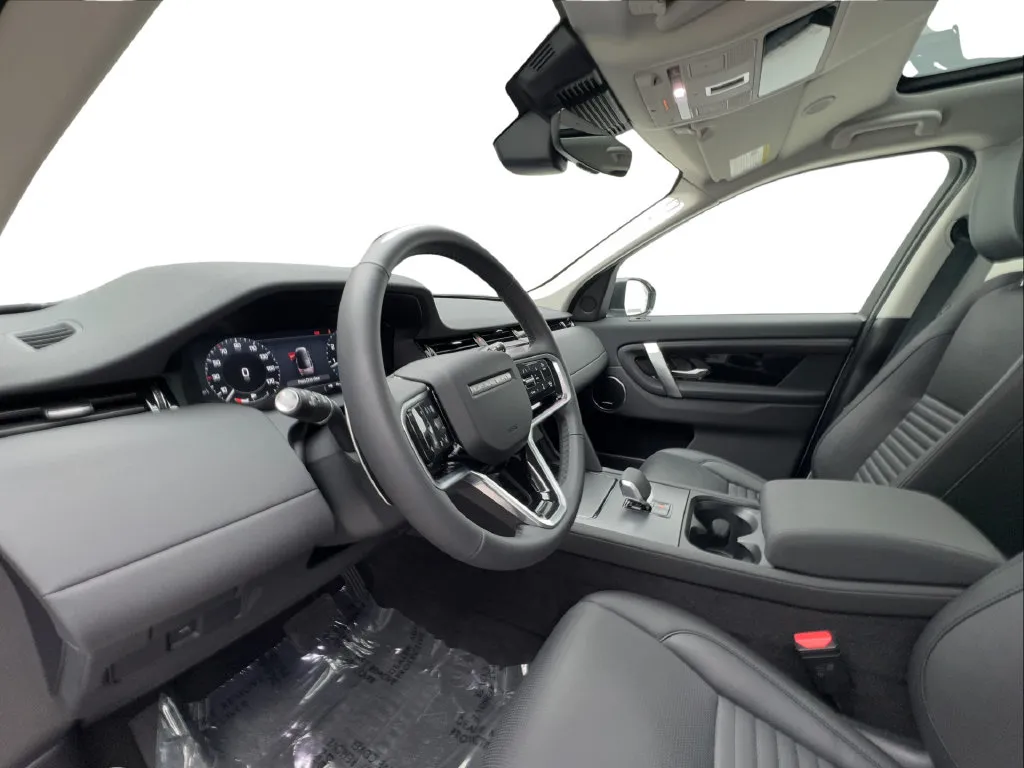 Land Rover Discovery Sport photo 23