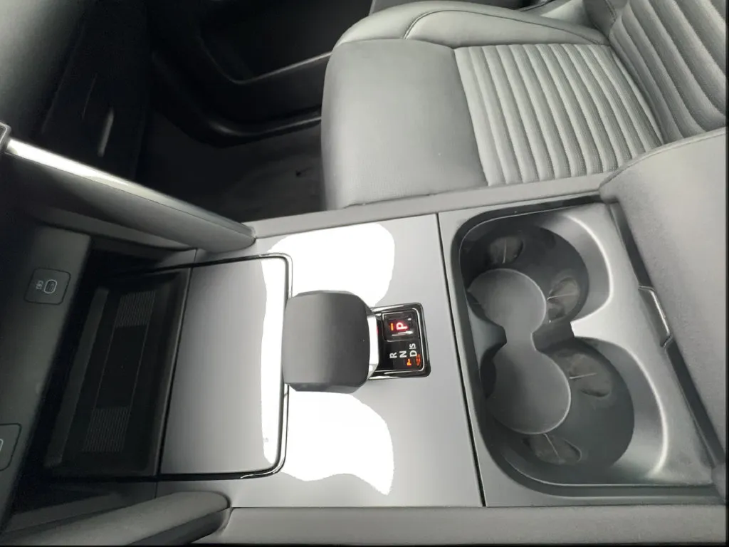 Land Rover Discovery Sport photo 54