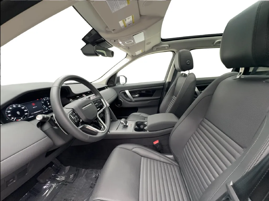 Land Rover Discovery Sport photo 22