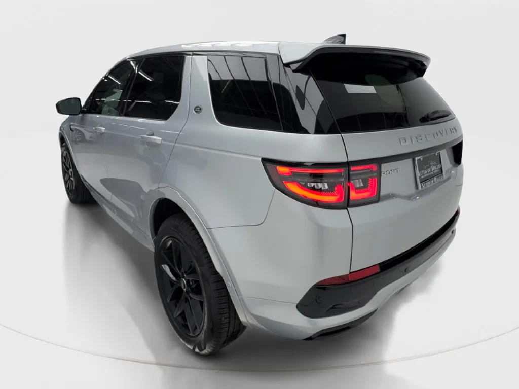 Land Rover Discovery Sport photo 11