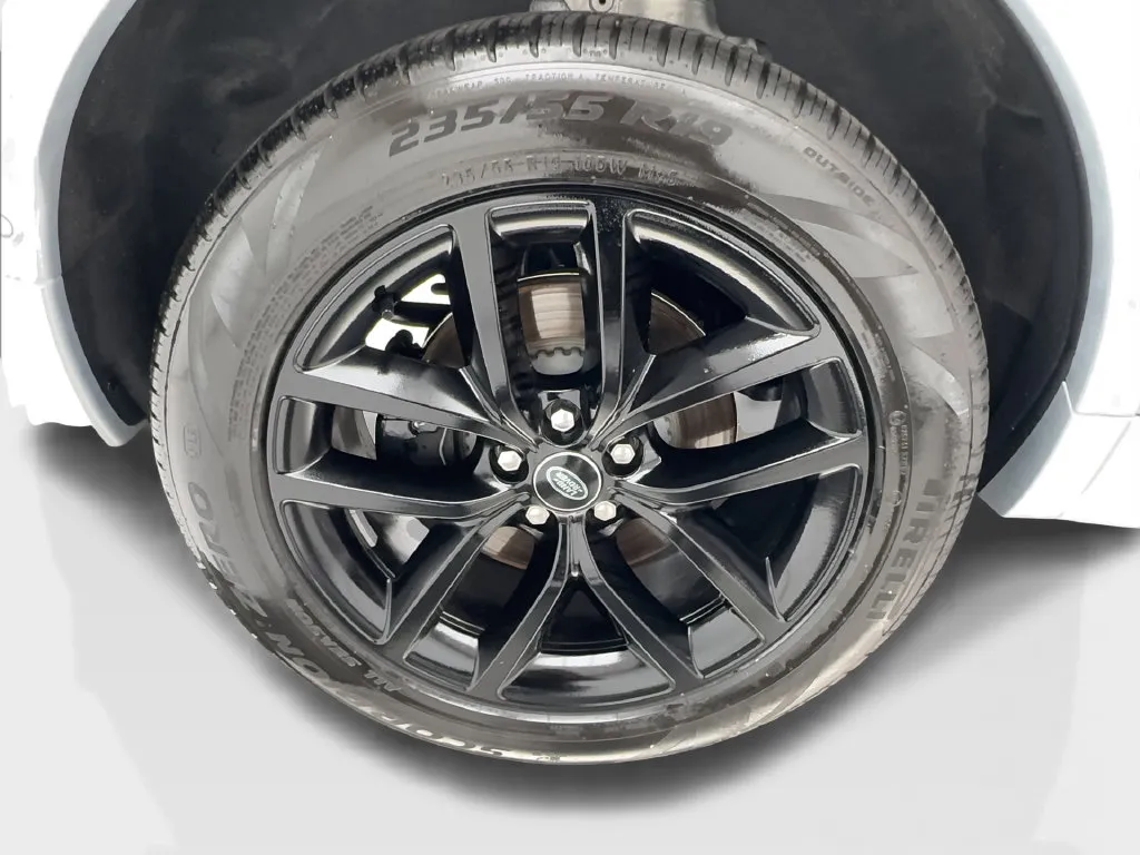 Land Rover Discovery Sport photo 18