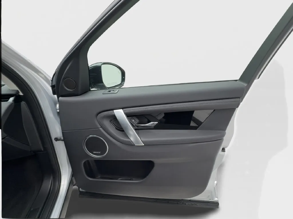 Land Rover Discovery Sport photo 37