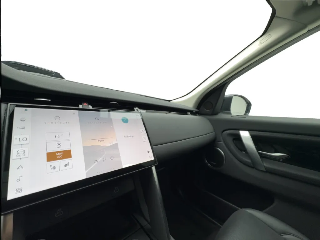 Land Rover Discovery Sport photo 49