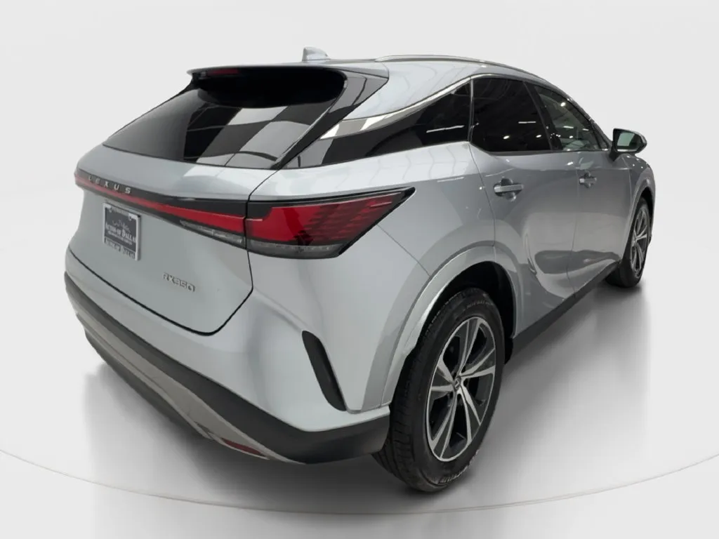Lexus RX photo 8