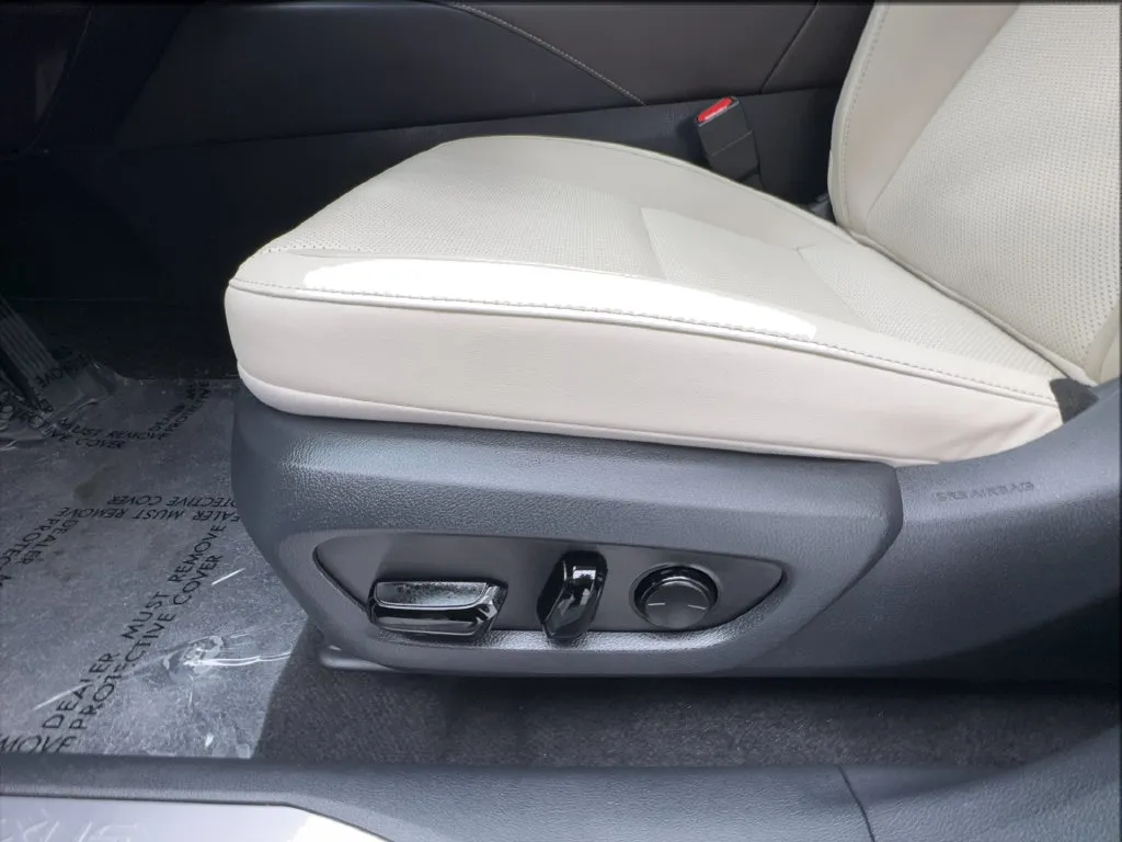 Lexus RX photo 25