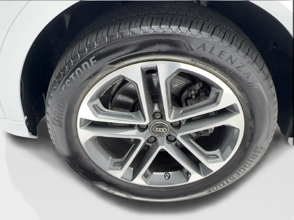 Audi Q5 photo 15
