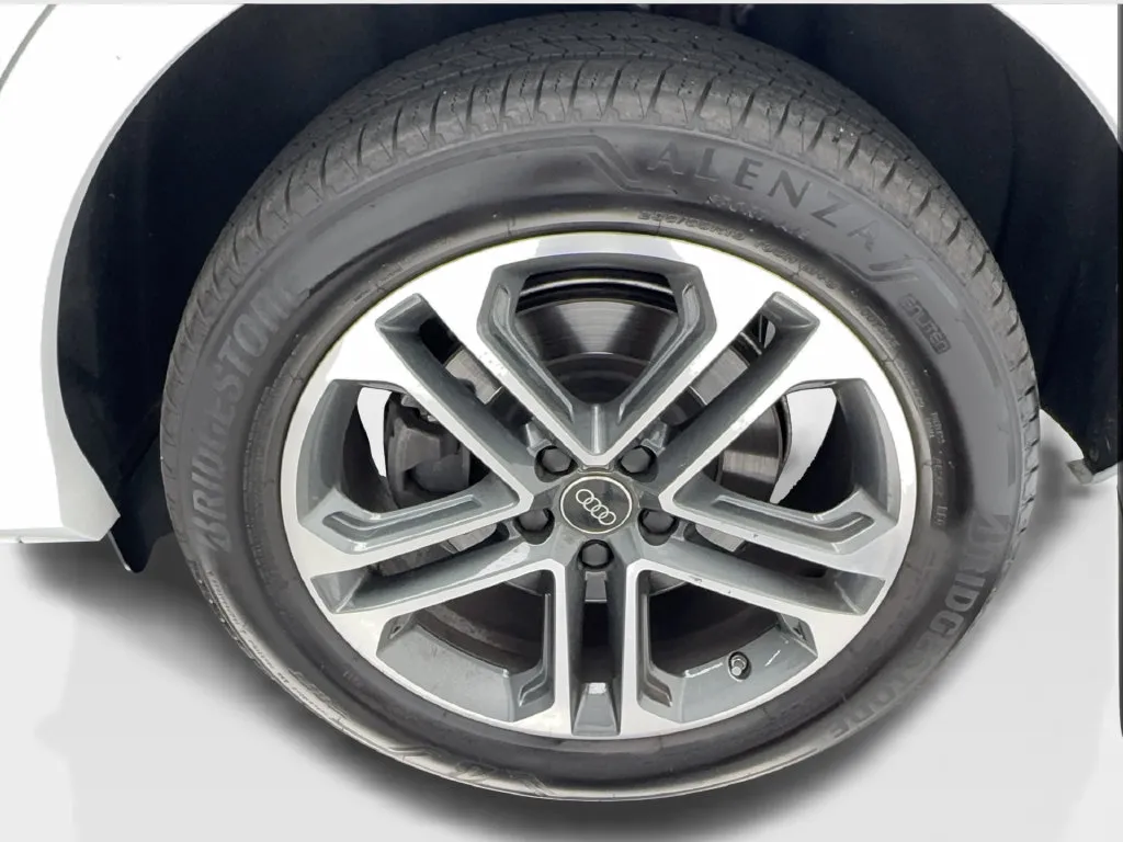 Audi Q5 photo 14