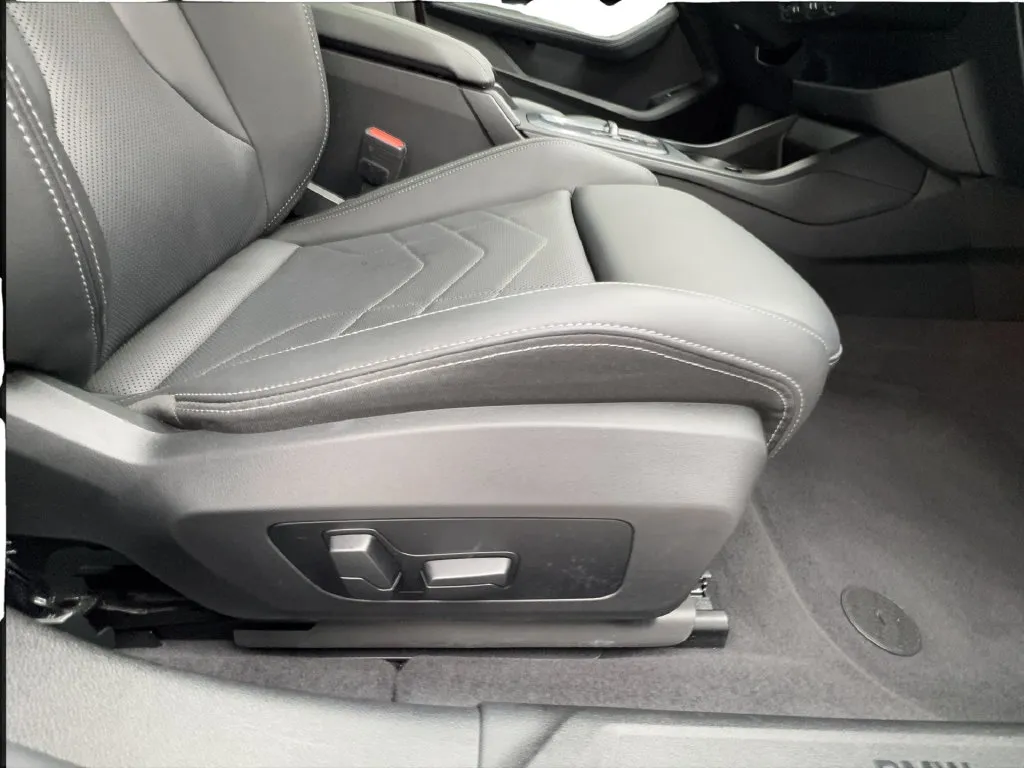 BMW 2 Series photo 35