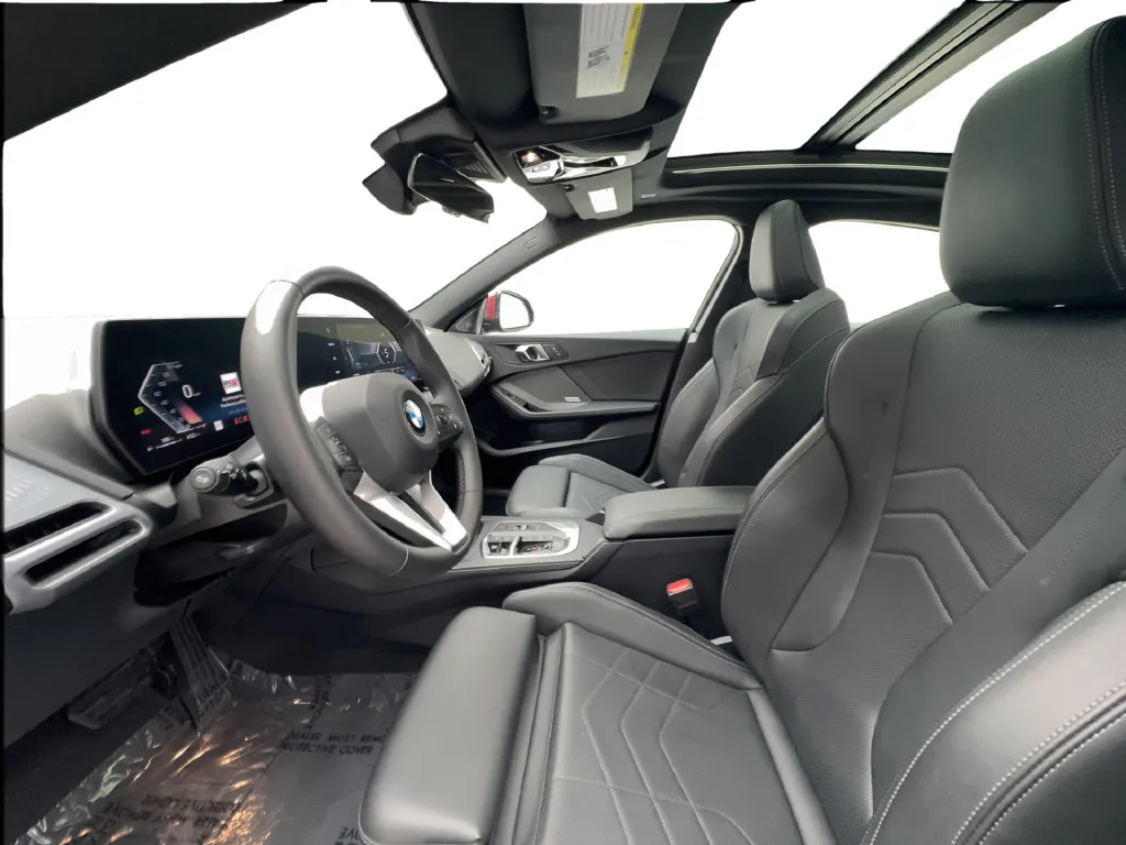 BMW 2 Series photo 22