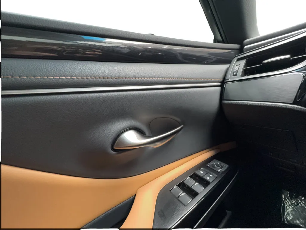 Lexus ES photo 51