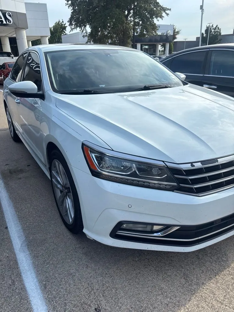 2017 Volkswagen Passat 1.8T SE