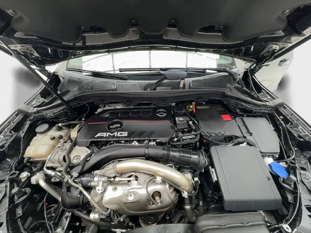 Mercedes-Benz GLA photo 19