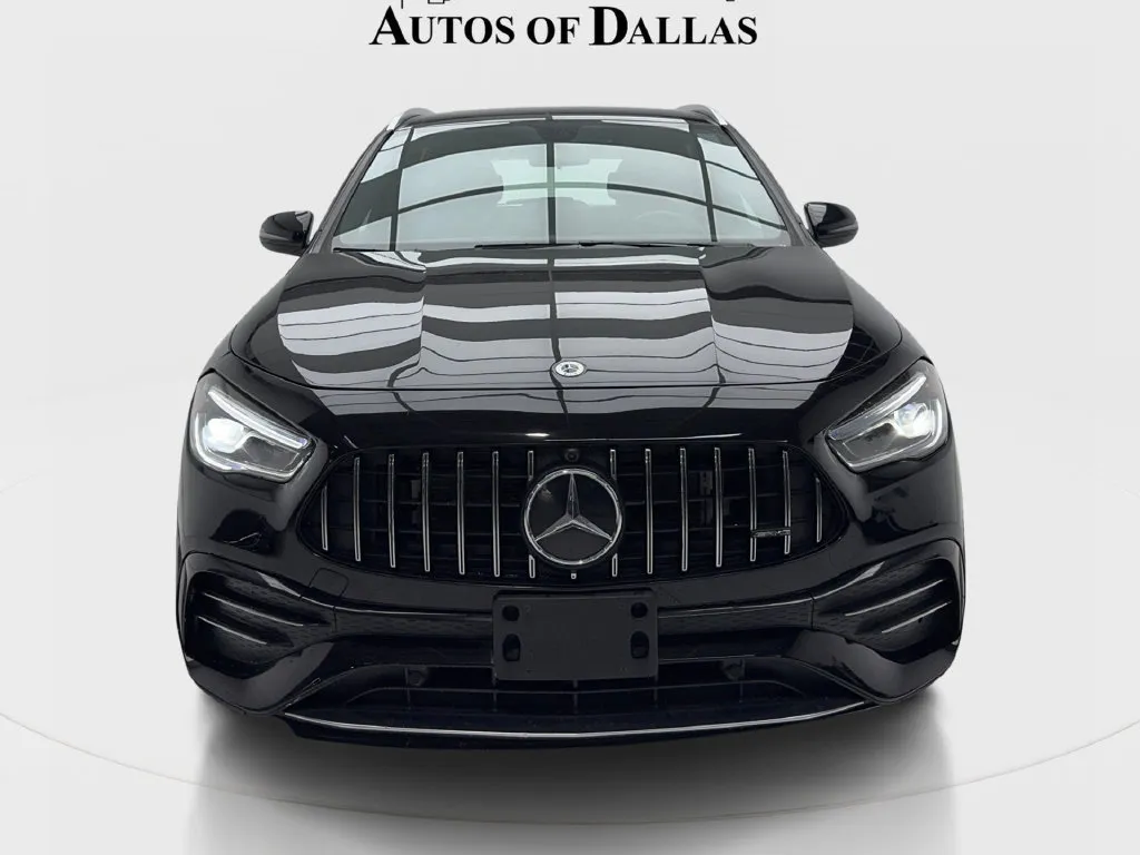 Mercedes-Benz GLA photo 4