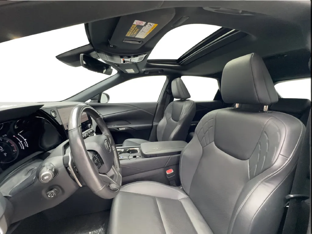 Lexus RX photo 21