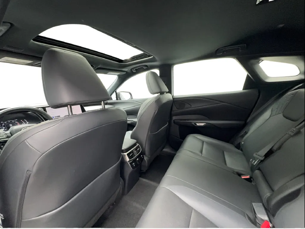 Lexus RX photo 27