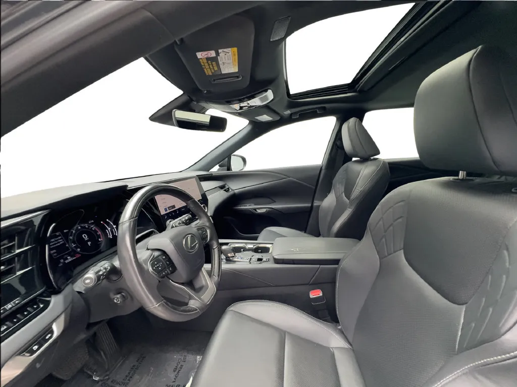 Lexus RX photo 22