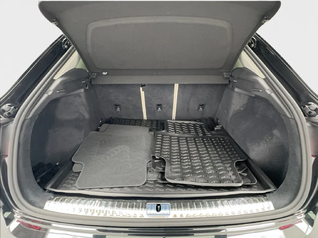 Audi Q3 photo 19