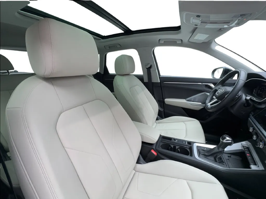 Audi Q3 photo 34