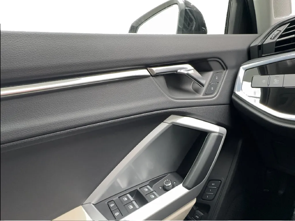 Audi Q3 photo 50