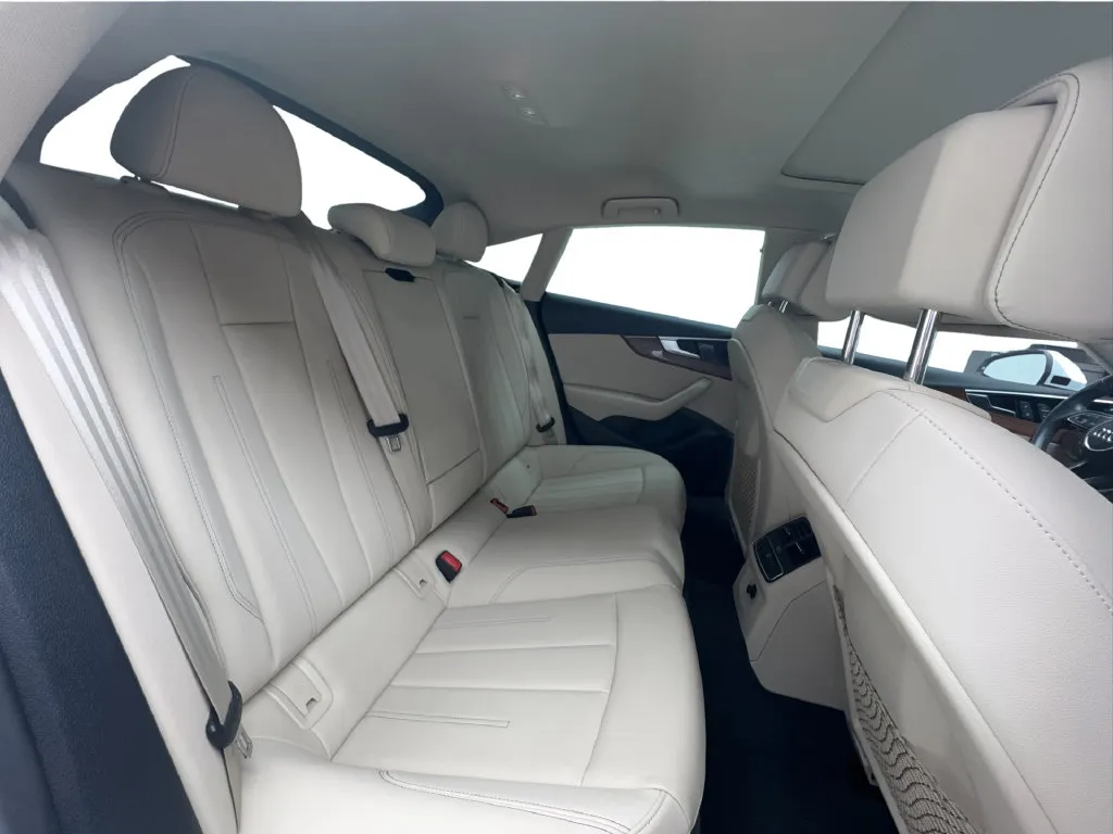Audi A5 photo 28