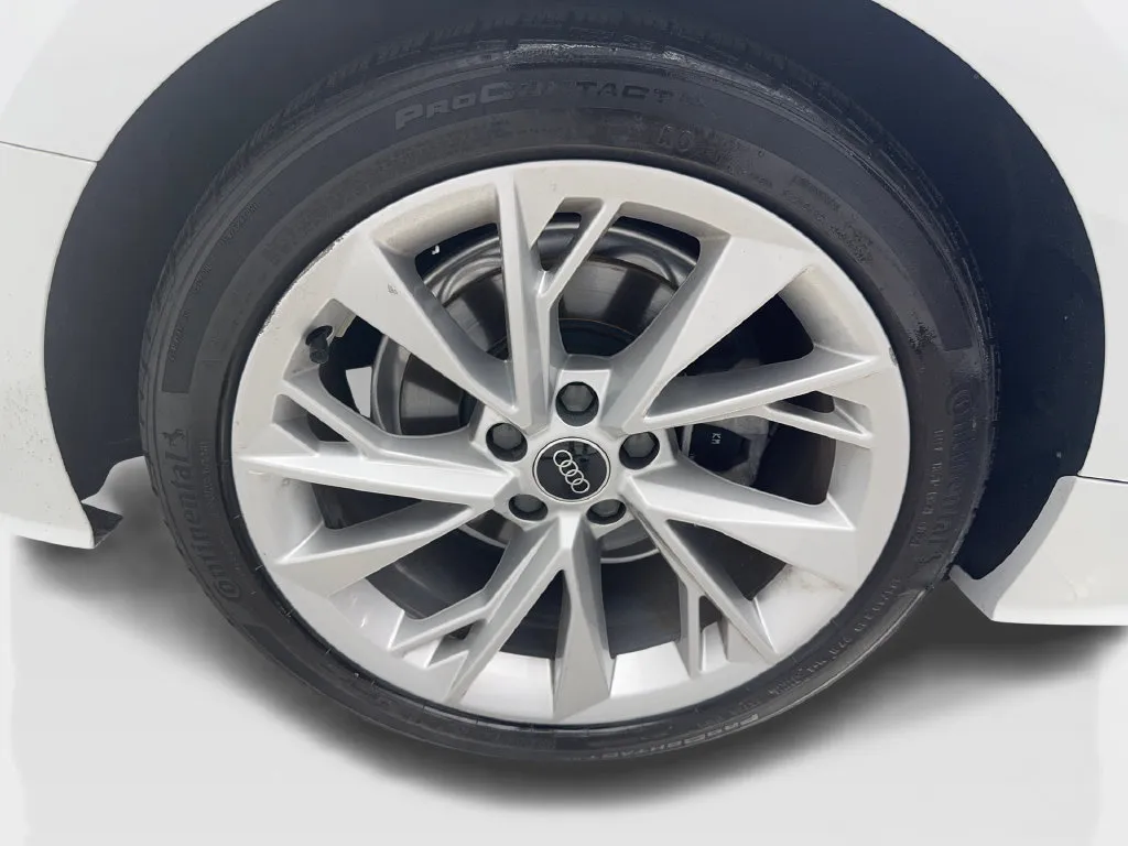 Audi A5 photo 16