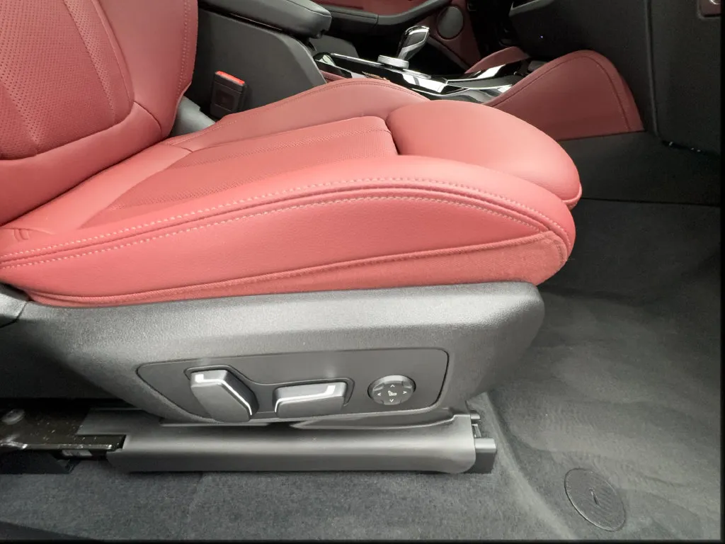 BMW X4 photo 35