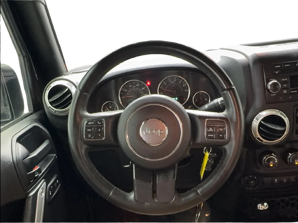 Jeep Wrangler photo 36